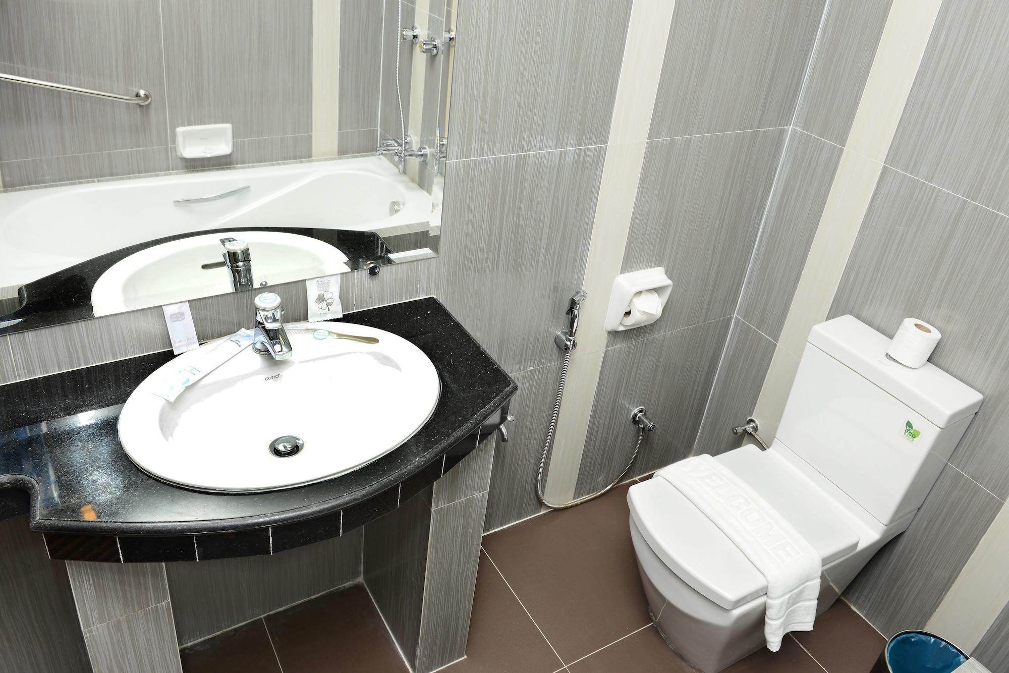 Hotel Grand United - 21St Downtown Rangun Kültér fotó