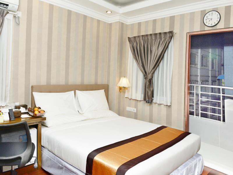 Hotel Grand United - 21St Downtown Rangun Kültér fotó