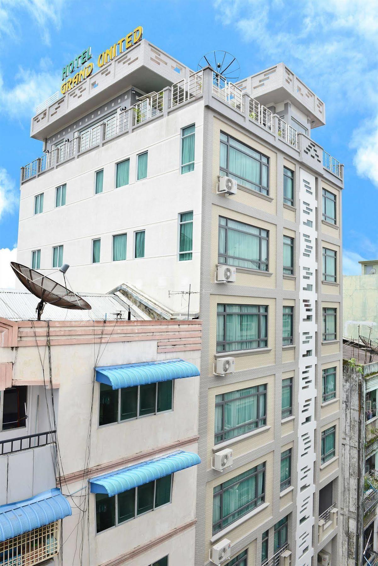 Hotel Grand United - 21St Downtown Rangun Kültér fotó