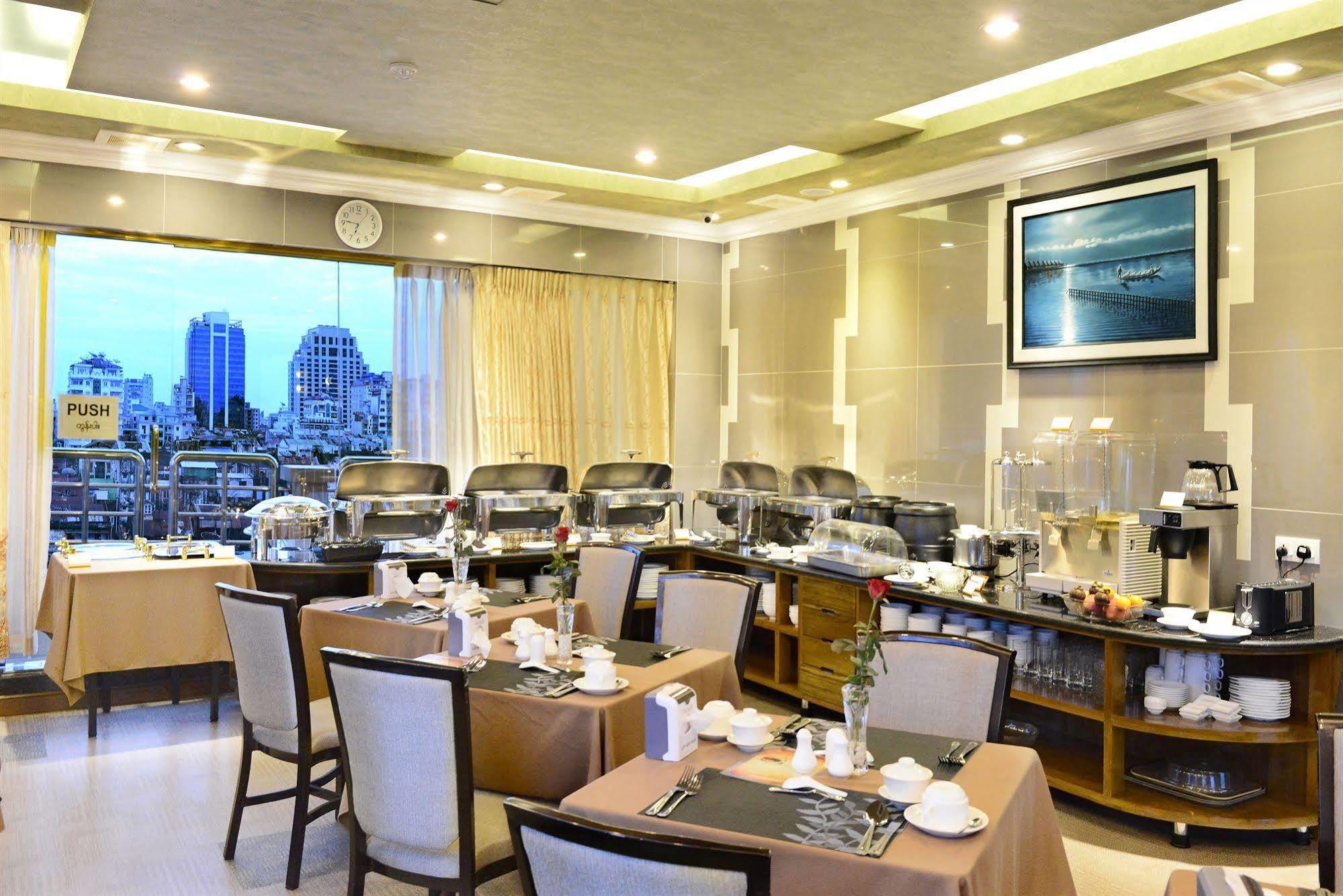 Hotel Grand United - 21St Downtown Rangun Kültér fotó