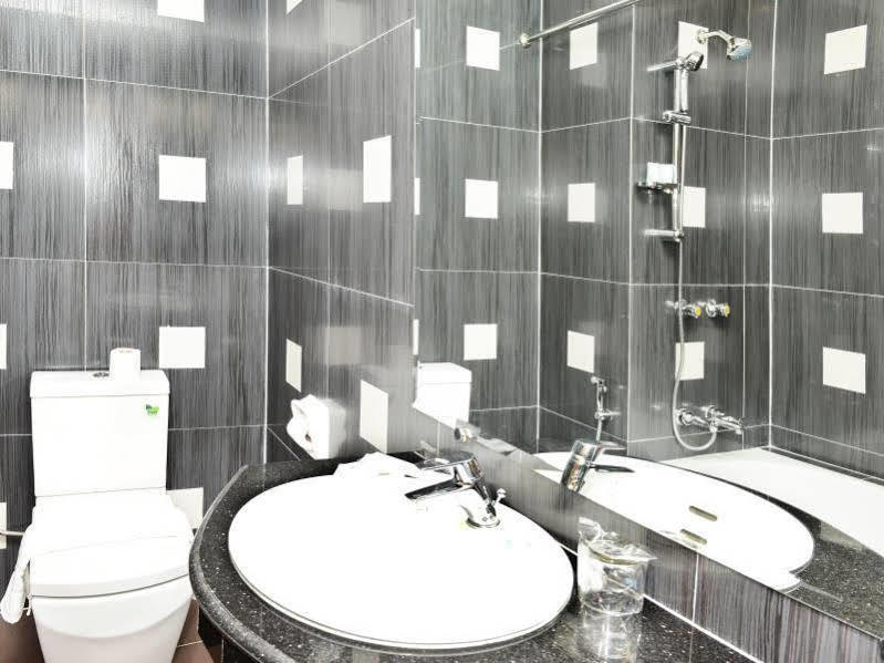 Hotel Grand United - 21St Downtown Rangun Kültér fotó