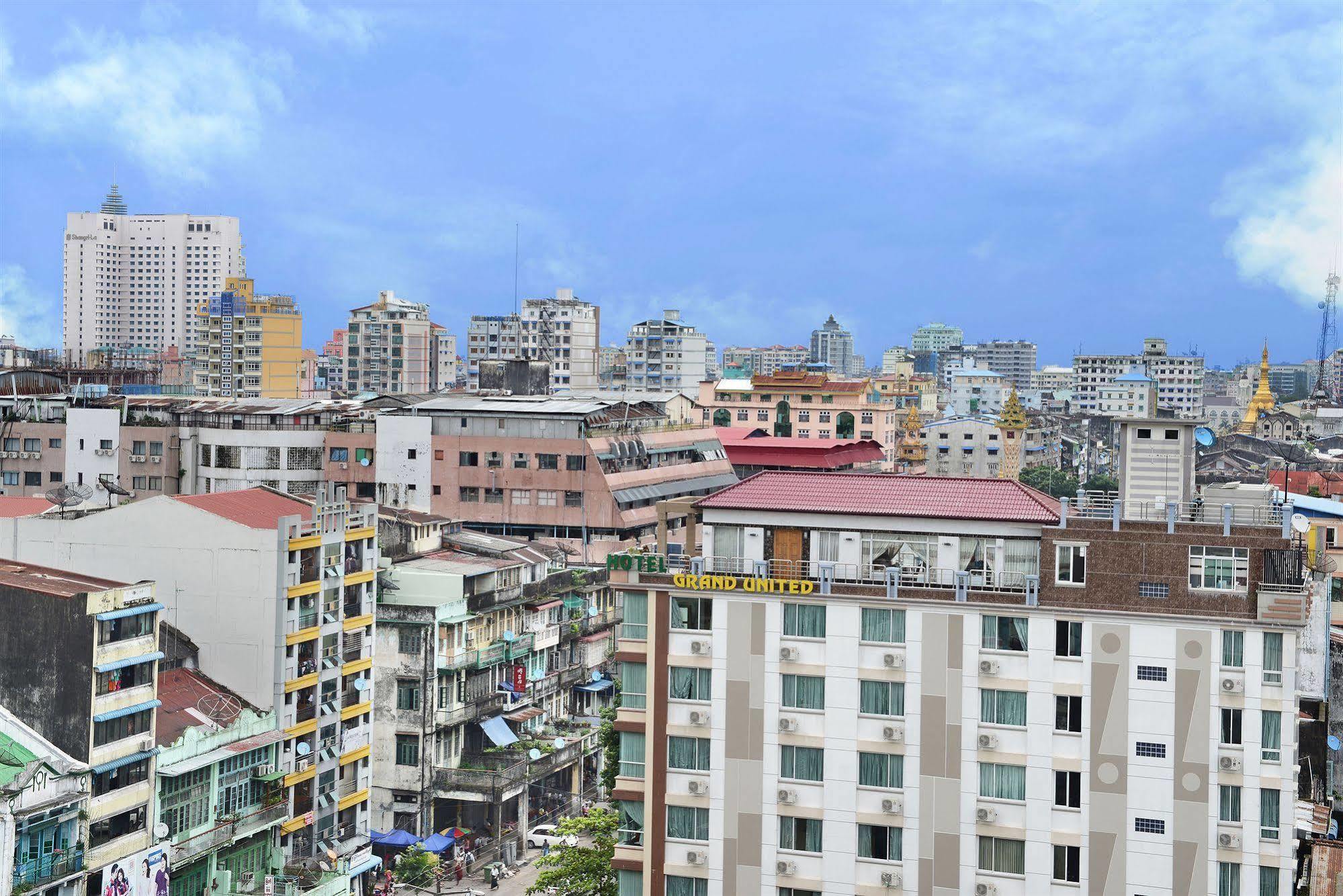 Hotel Grand United - 21St Downtown Rangun Kültér fotó