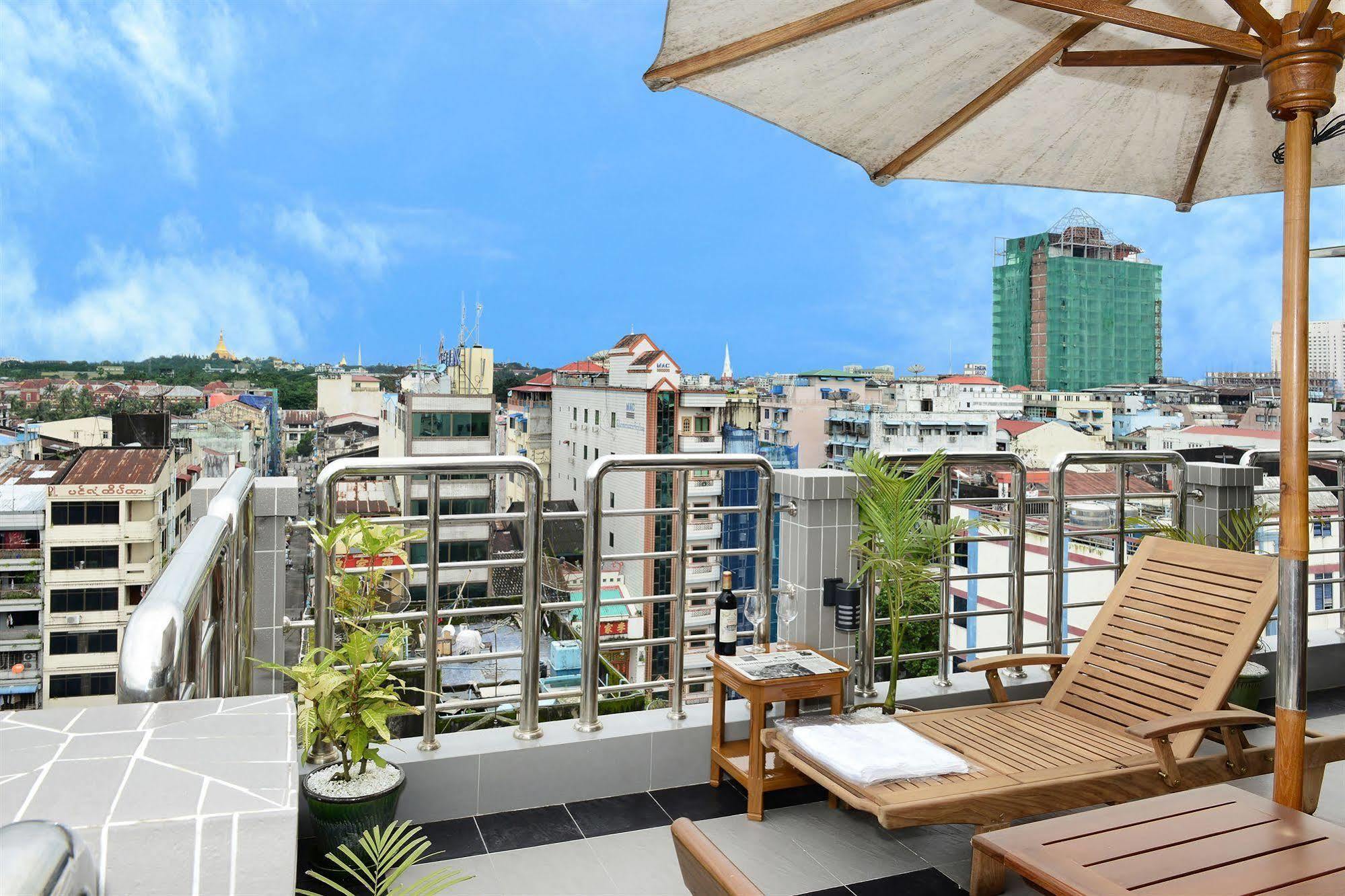 Hotel Grand United - 21St Downtown Rangun Kültér fotó